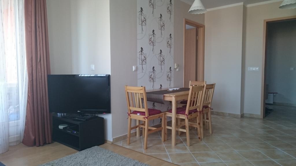 Reka Apartman Bük Rum bild